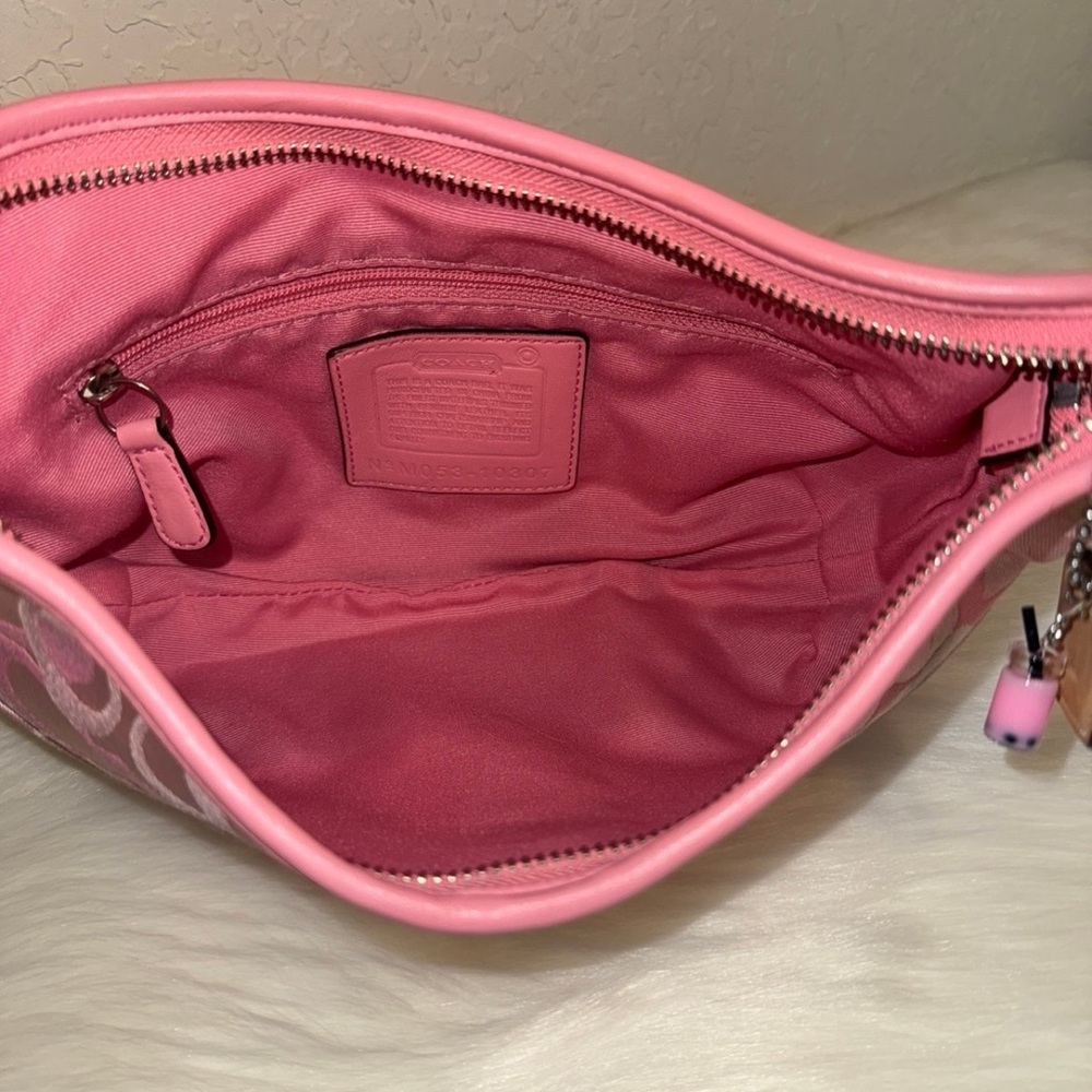 Coach Soho Optic Signature Small Hobo - Picture 8 of 12